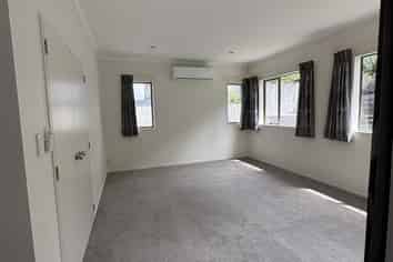 3 Carol Lee Place, Albany