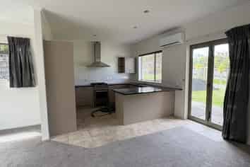 3 Carol Lee Place, Albany