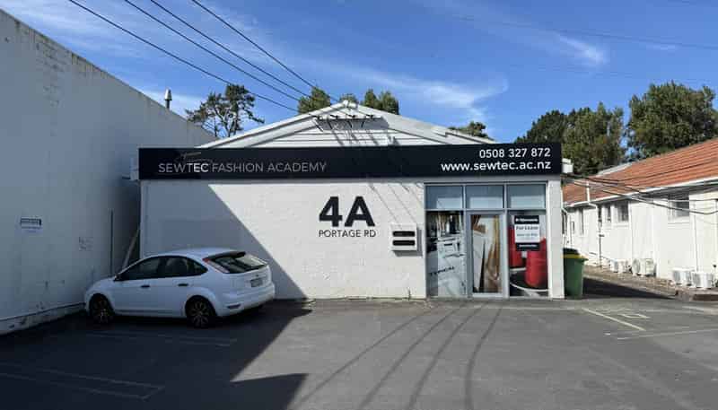 Unit A/4 Portage Road, New Lynn