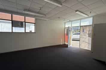 PORTAGE ROAD OFFICE OPPORTUNITY
