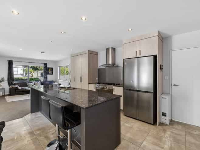 5 Southill Way, Pyes Pa