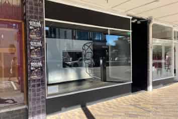 Retail shopping 40 George Street