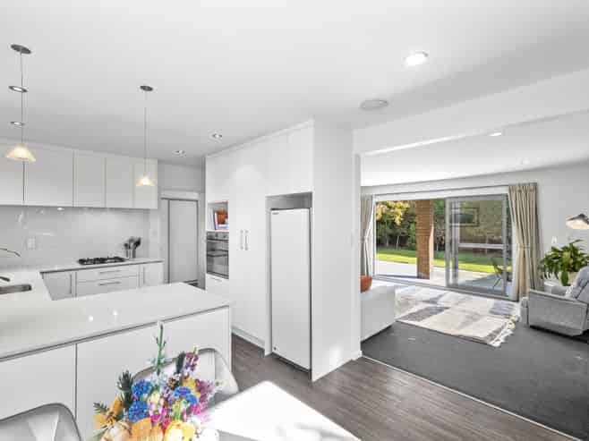 111 Weston Road, Saint Albans