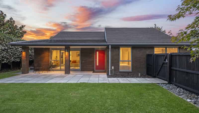 111 Weston Road, Saint Albans