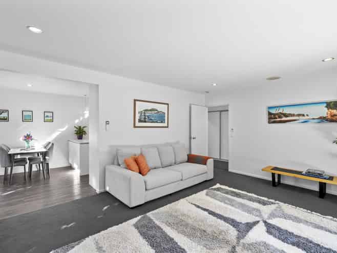 111 Weston Road, Saint Albans