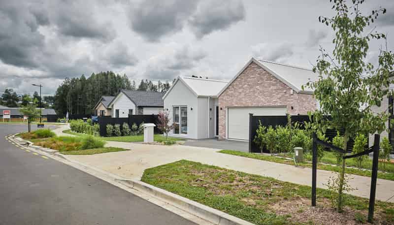  Rongoa Maori Way, Pukekohe