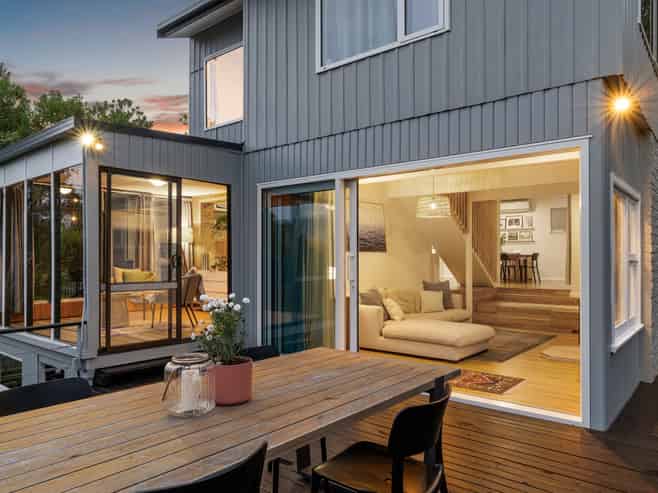 81 Main Road, Governors Bay