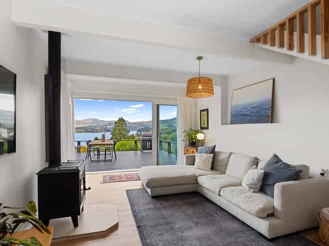 81 Main Road, Governors Bay