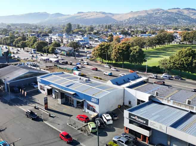 Warehouse & Showroom – Sydenham