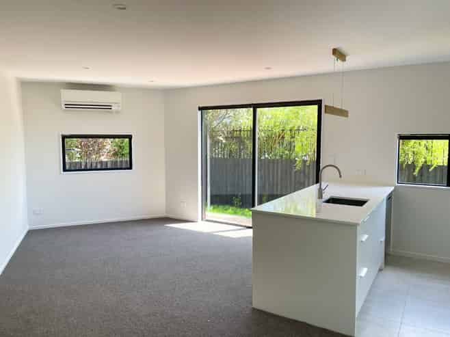 16 Kipax Place , Riccarton