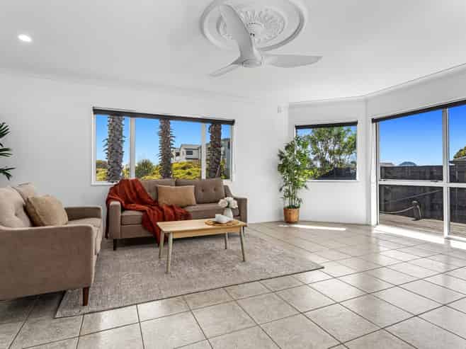 34 Ohuirehe Road, Coastlands