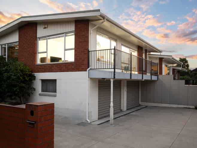 309 Avonhead Road, Avonhead