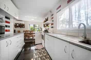 28 Faram Place, Massey