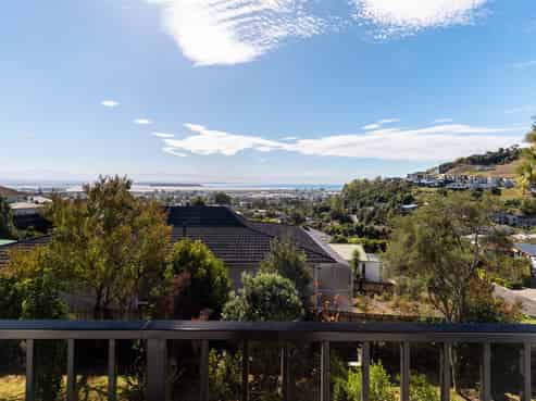 80 Arapiki Road, Stoke