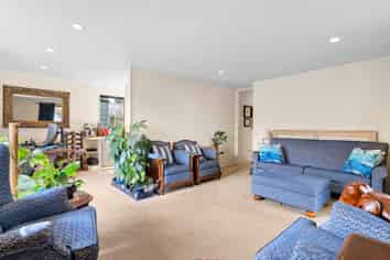 4/42 Fairlands Avenue, Waterview