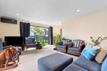 4/42 Fairlands Avenue, Waterview