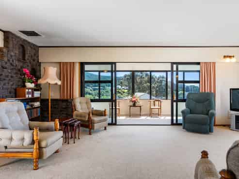 101 Titiro Place, Onemana