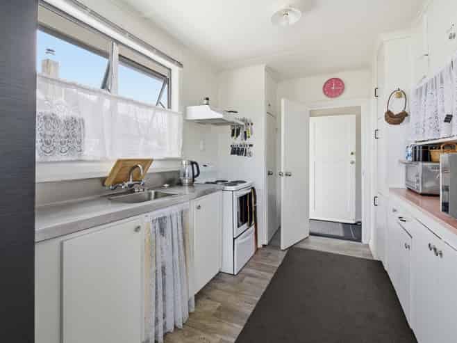 28 Meadowbank Crescent, Fordlands