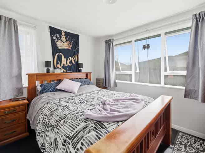 28 Meadowbank Crescent, Fordlands