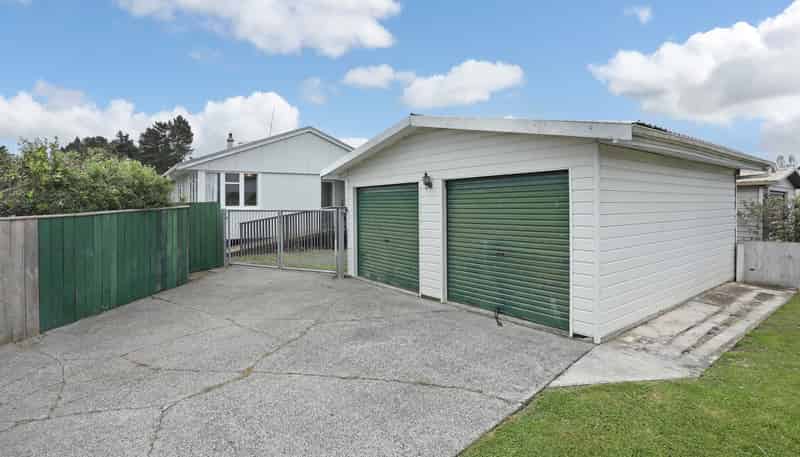 22 Barton Street, Marton