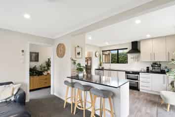 28 Denise Crescent, Hornby