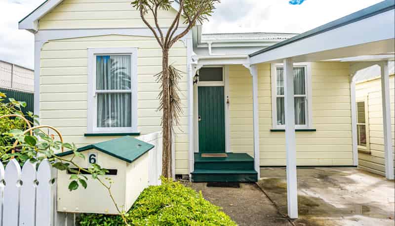 6 Park Place, Whanganui