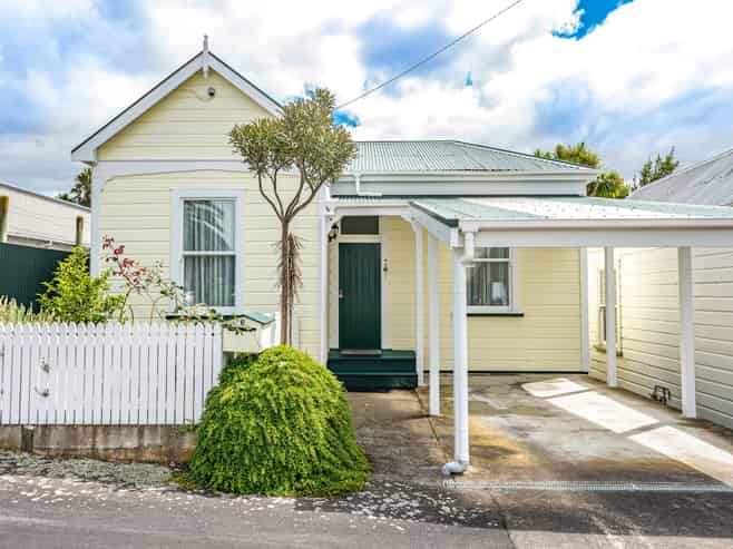 6 Park Place, Whanganui