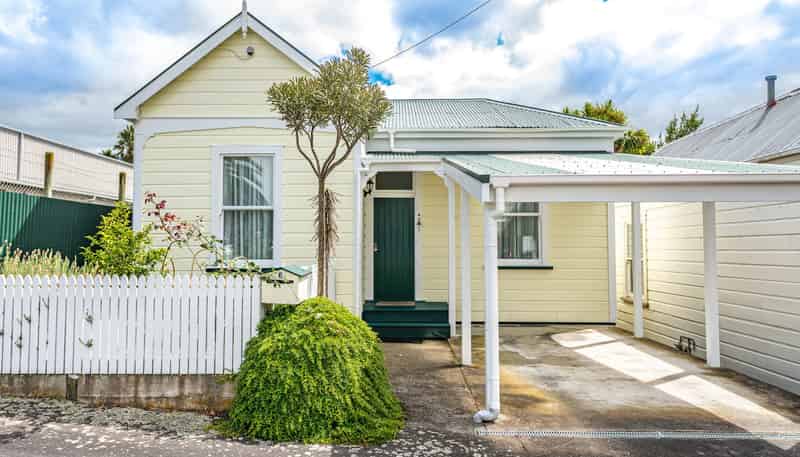 6 Park Place, Whanganui