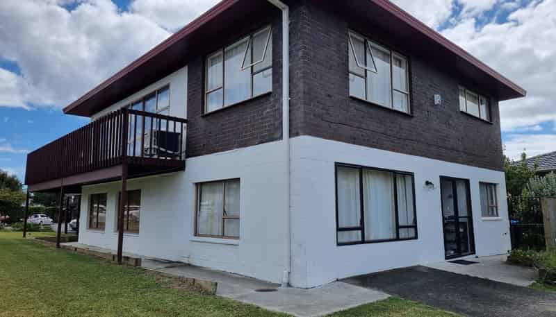 15 Himalaya Crescent, Lynfield