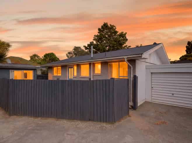 1/565a Ferry Road, Woolston