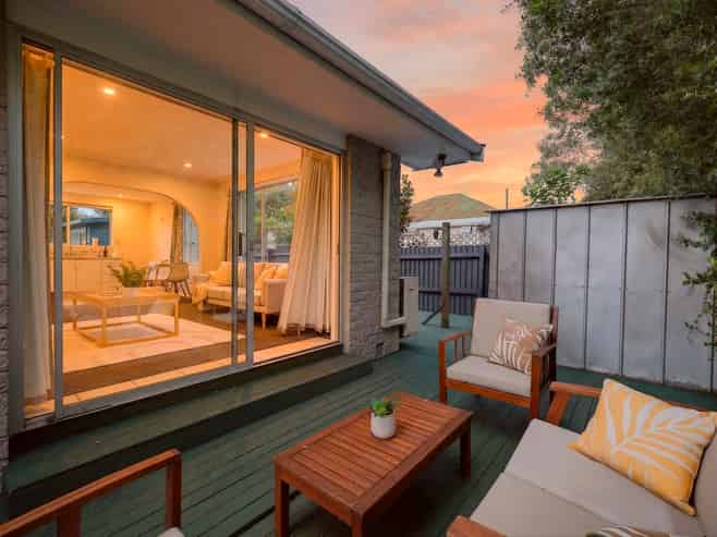 1/565a Ferry Road, Woolston