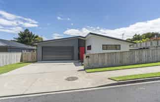 12 Manakohi Street, Spotswood