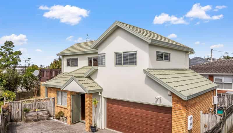 2/267 Glenfield Road, Hillcrest