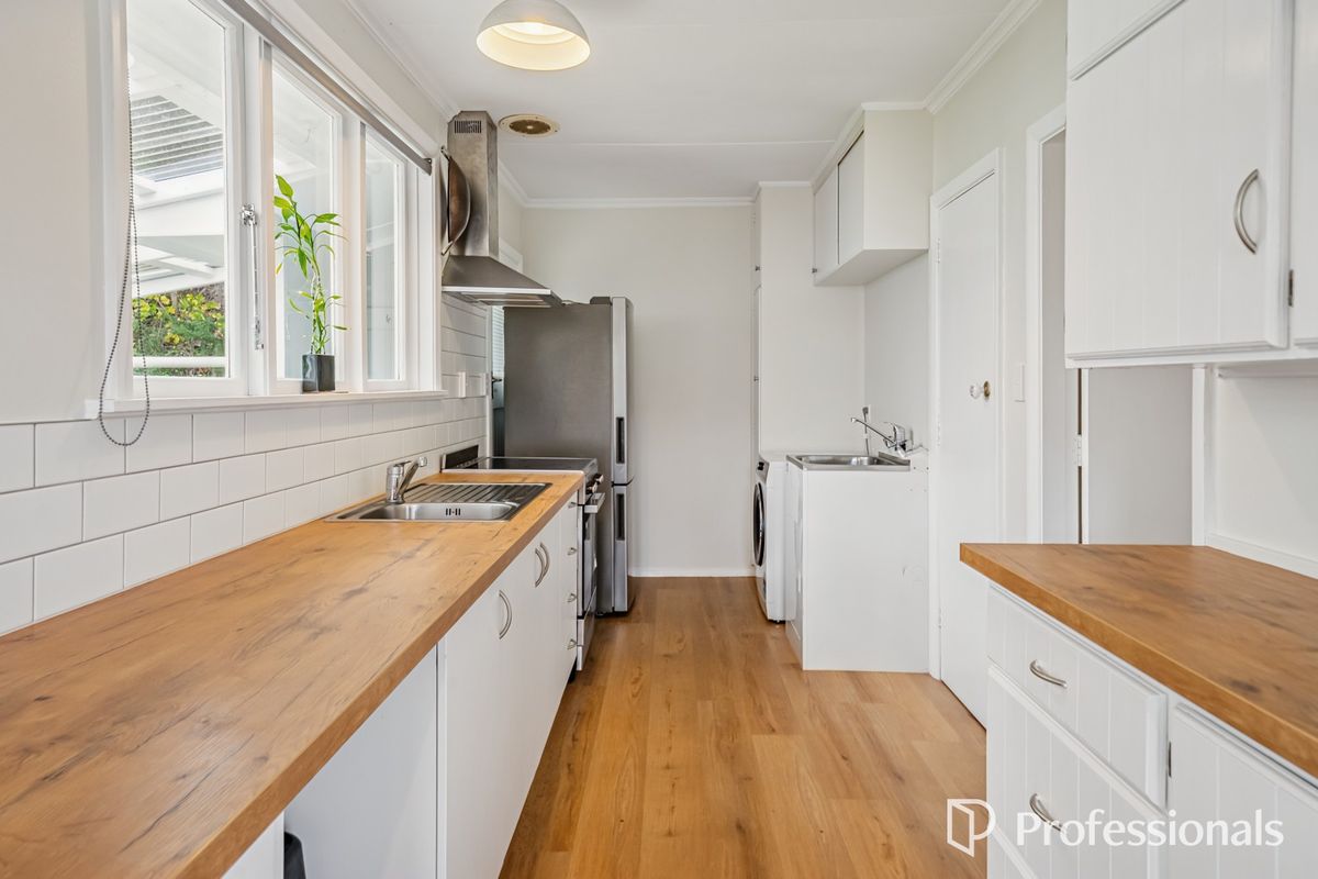 Classic Charm in Convenient Location - 3. nézet