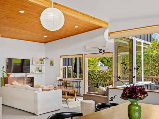 190A Hutchinson Avenue, New Lynn