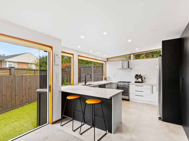 190A Hutchinson Avenue, New Lynn