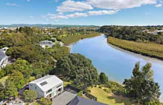 16A Renata Crescent, Te Atatu Peninsula