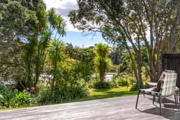 16A Renata Crescent, Te Atatu Peninsula