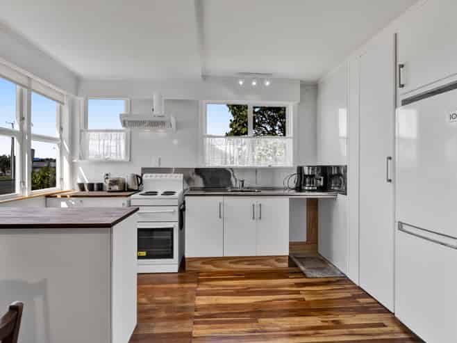 2 Acourt Street, Hawera