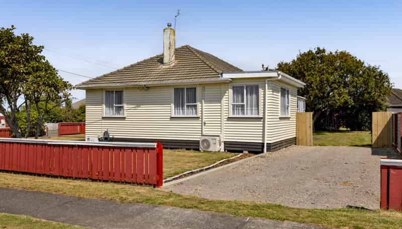 2 Acourt Street, Hawera
