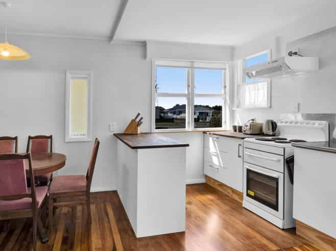 2 Acourt Street, Hawera