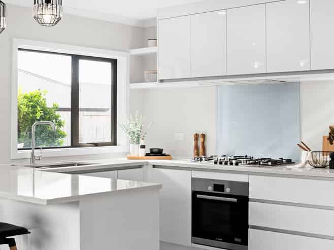 8 Faber Place, Rototuna North