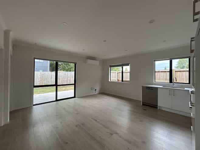 4/146 Hukanui Road, Chartwell