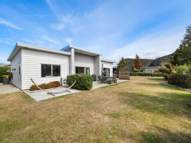 3 Finch Street, Albert Town