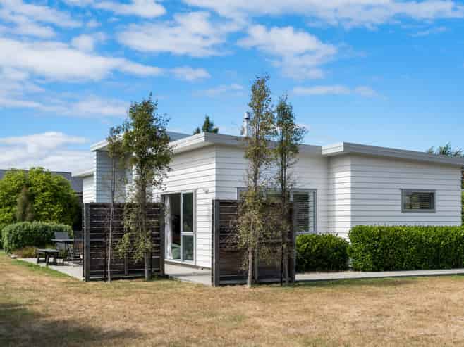 3 Finch Street, Albert Town