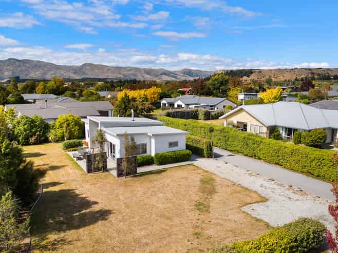 3 Finch Street, Albert Town