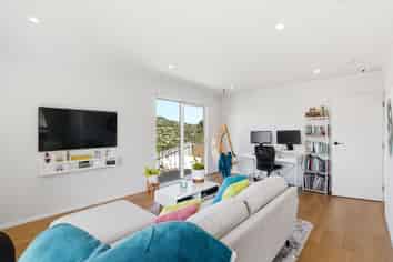 65 Chartwell Drive, Crofton Downs