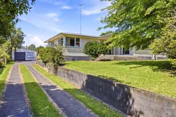 15 Oioi Street, Owhango