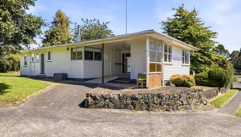 15 Oioi Street, Owhango