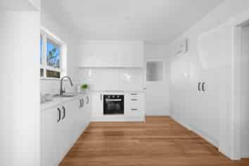 3 Winthrop Way, Mangere East